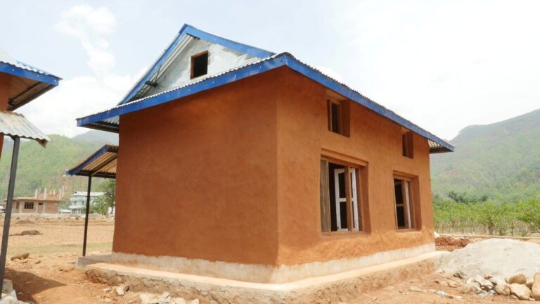 stead-fast-nepal-earthquak-bag-day-1_4101